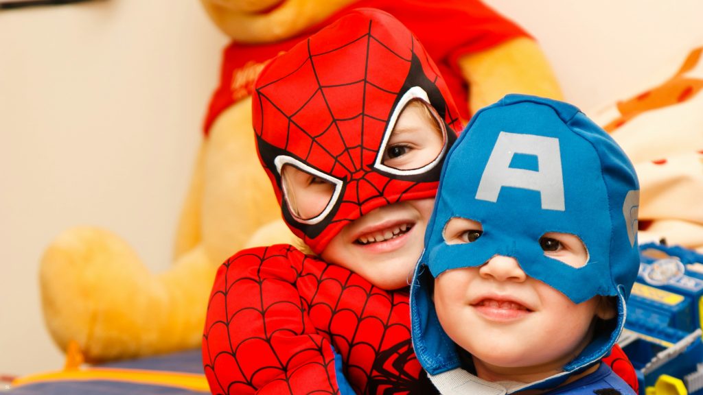 Kid's superhero themed birthday party ideas.